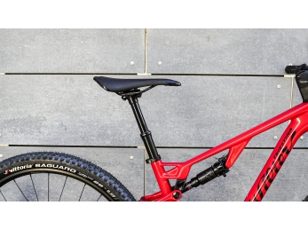 Testovací flotila Wilier URTA MAX SL+S-1000-T 1x12+SID+XM45 red S