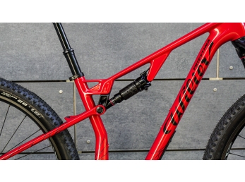Testovací flotila Wilier URTA MAX SL+S-1000-T 1x12+SID+XM45 red S