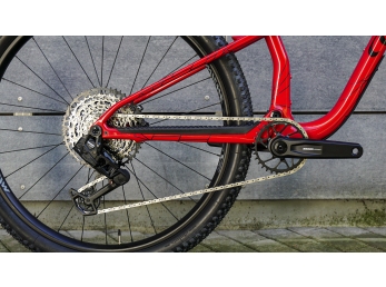 Testovací flotila Wilier URTA MAX SL+S-1000-T 1x12+SID+XM45 red S