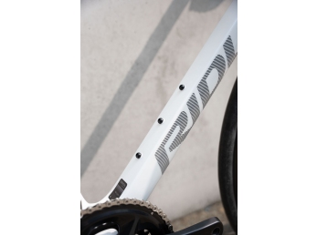 Ridley FALCN Shimano 105, Pearl White + Silver + Black