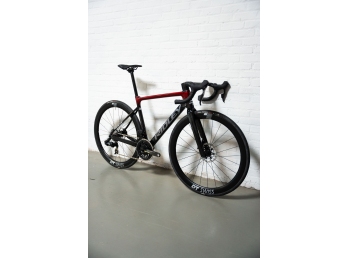 Ridley FALCN Shimano 105, UD Carbon + Candy Red Metallic + Silver