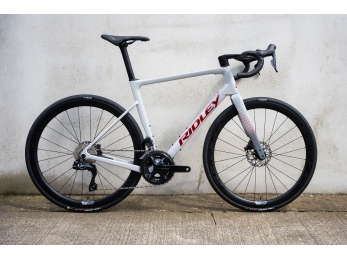 Ridley Grifn RS Shimano GRX Di2 2x12 Battleship Grey + Candy Red Metallic