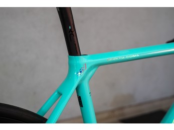 Bianchi Specialissima Disc Ultegra Di2 12sp Celeste 57cm 2023