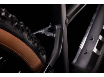 CUBE Reaction Hybrid SL 750 black´n´metal 17" 2022