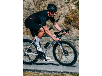 Rámový set Bianchi Specialissima DISC 2022 Giro 105 55cm