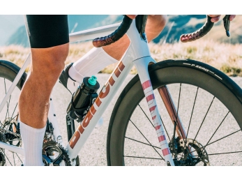 Rámový set Bianchi Specialissima DISC 2022 Giro 105 55cm