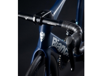 Bianchi Oltre COMP 105 Di2 12sp Blue-Grey/Off White- full matt 2025