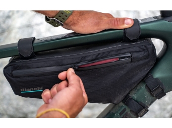 BIANCHI rámová brašna ORMA 03