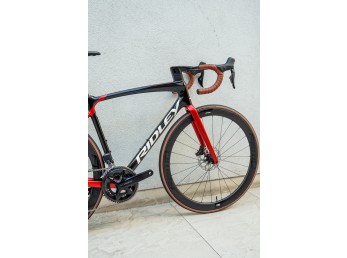 Ridley Fenix SLiC  Shimano 105 Di2/ FFWD Tyro vel. S 54cm 2023
