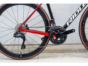 Ridley Fenix SLiC  Shimano 105 Di2/ FFWD Tyro vel. S 54cm 2023