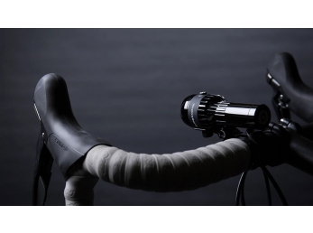 Přední světlo SUPERNOVA AIRSTREAM2 black - international version